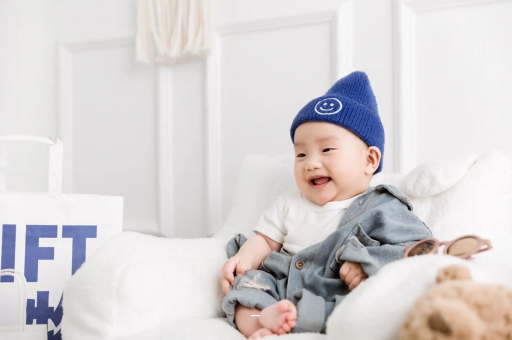 开原宝宝多久开始攒肚